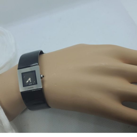 CHANEL Black Silver Matrasse 18mm Women's Watch - Picture 5 of 16